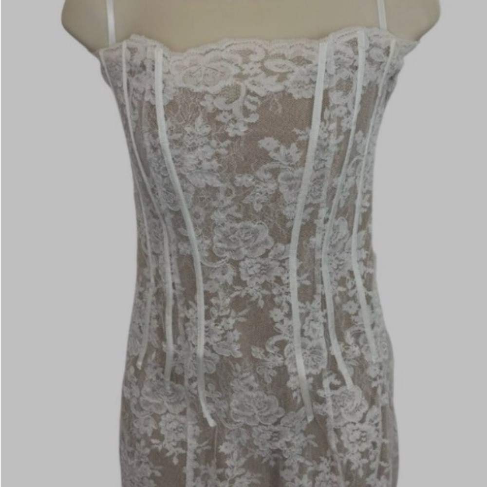 V. Chapman Capulet Midi Dress - Picture 7 of 9